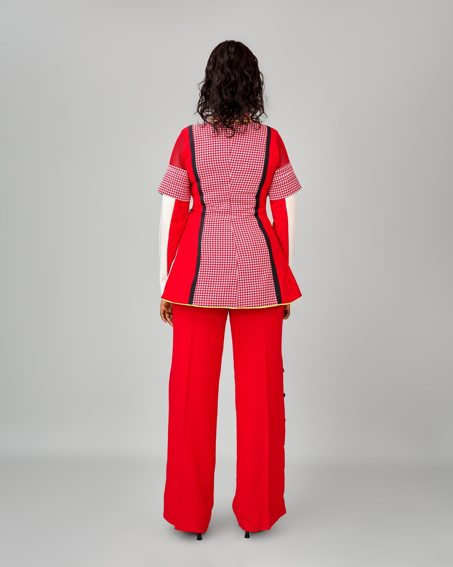 IT GIRL BOSS SUIT IN RED
